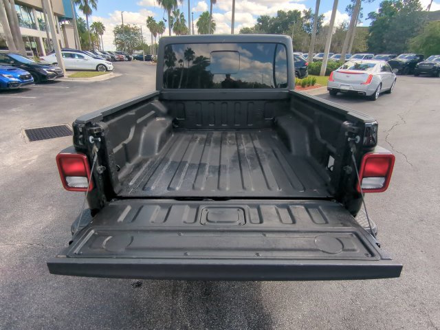 Used 2023 Jeep Gladiator Sport AWD/4WD image 14