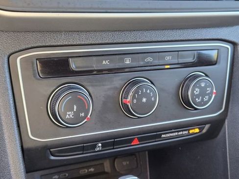 Used 2021 Volkswagen Atlas Cross Sport S image 18