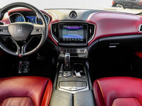 Used 2019 Maserati Ghibli S image 14