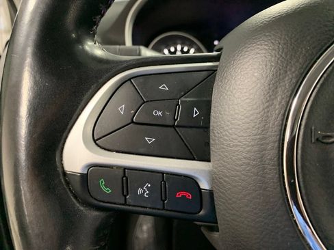 Used 2020 Jeep Compass Latitude FWD image 19