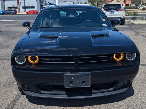 Used 2019 Dodge Challenger SXT w/ Plus Package image 6