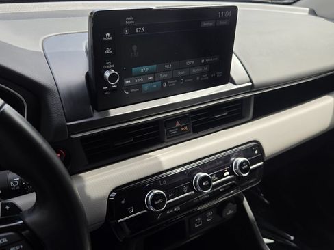 Used 2025 Honda Pilot EX-L image 20