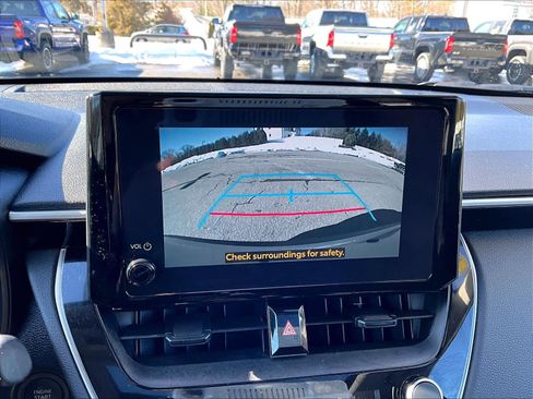 Used 2024 Toyota Corolla Cross LE w/ Moonroof Package image 19