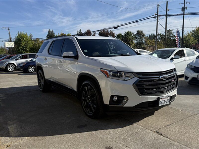 Used 2020 Chevrolet Traverse RS w/ LPO, Floor Liner Package AWD/4WD image 3