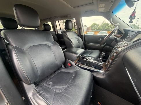 Used 2017 INFINITI QX80 4WD w/ Driver Assistance Package image 4