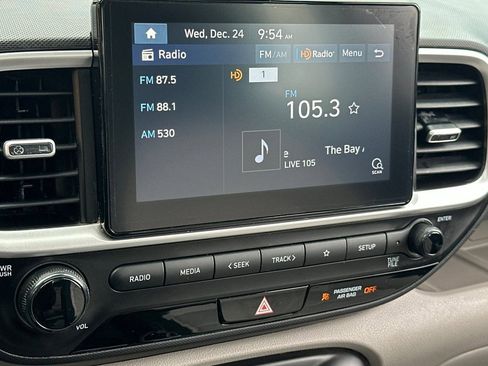 Used 2022 Hyundai Venue SEL w/ Cargo Package image 23