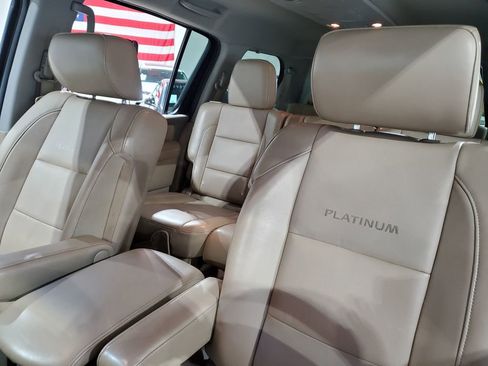 Used 2015 Nissan Armada Platinum RWD image 42