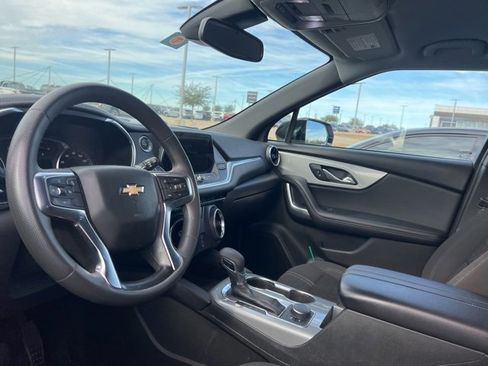 Used 2021 Chevrolet Blazer LT image 11