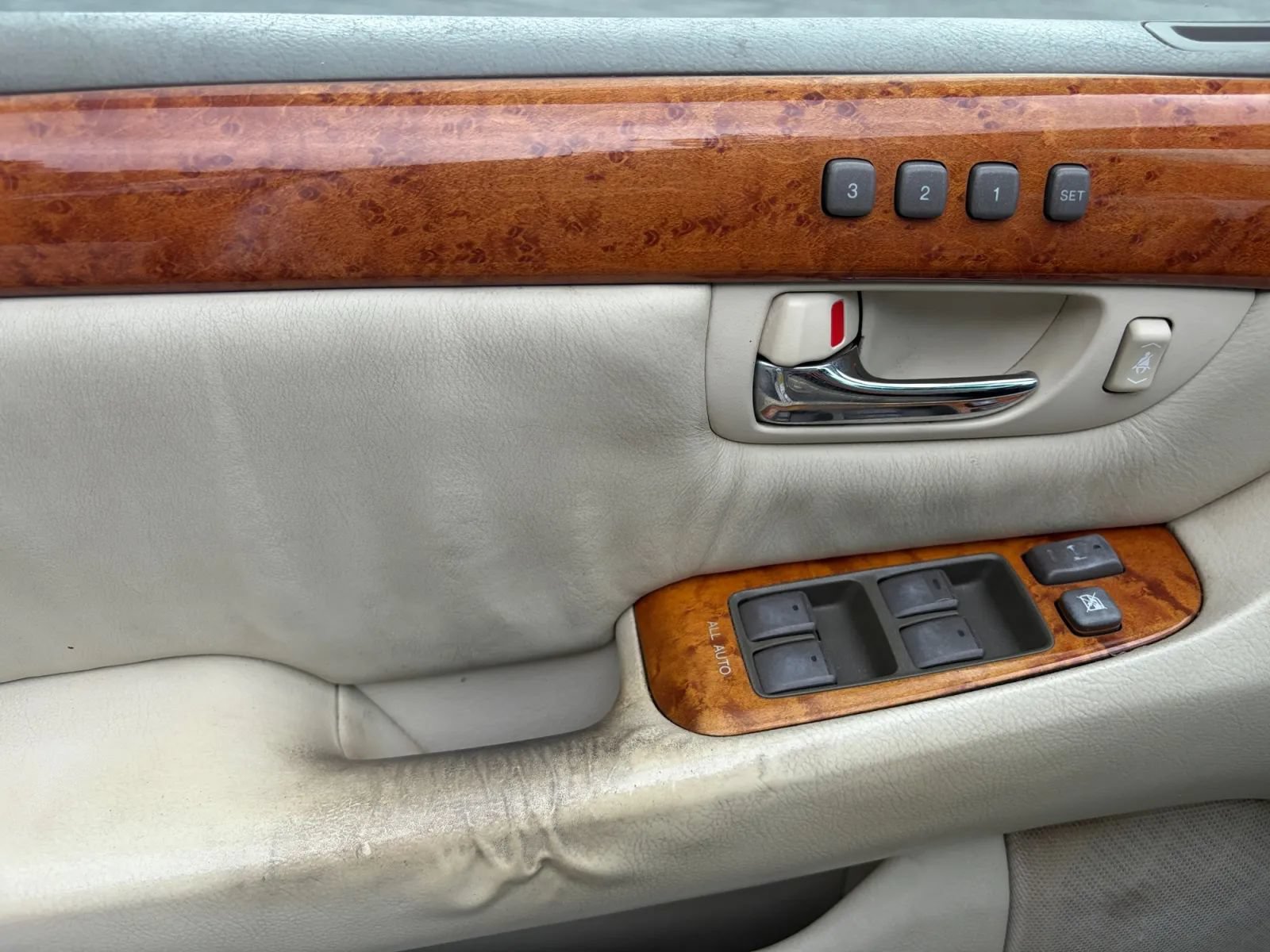 Used 2003 Lexus LS 430 RWD image 17