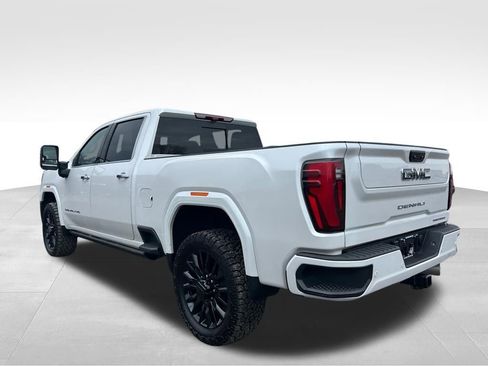 Used 2024 GMC Sierra 2500 Denali Ultimate image 17