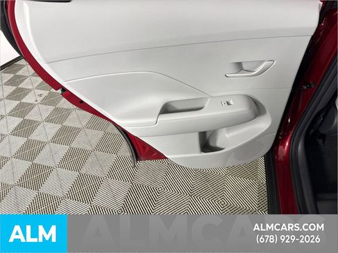 Used 2025 Hyundai Kona SEL image 26