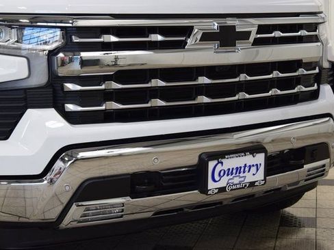 New 2026 Chevrolet Silverado 1500 LTZ w/ LTZ Premium Package AWD/4WD image 13