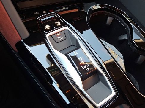 New 2026 Audi SQ5 Premium Plus image 7