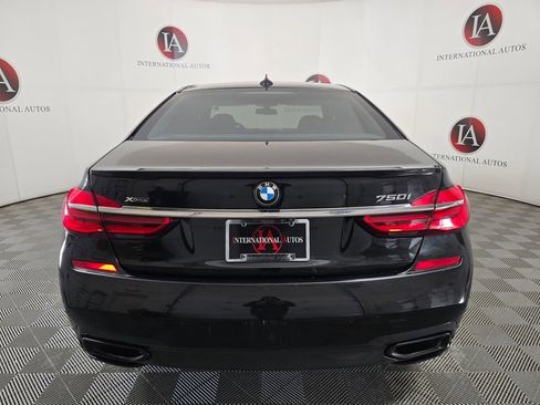 Used 2019 BMW 750i xDrive image 8