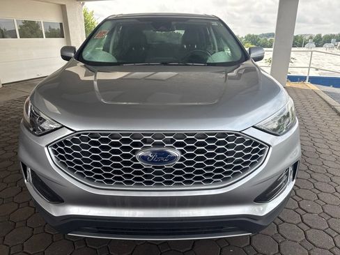 Used 2024 Ford Edge SEL w/ Convenience Package AWD/4WD image 2