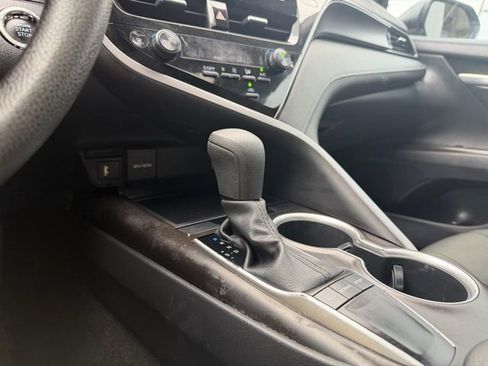 Used 2023 Toyota Camry LE w/ Convenience Package image 29