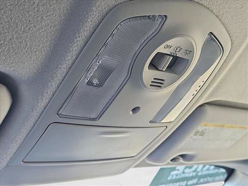 Used 2015 Toyota Prius Three FWD image 21