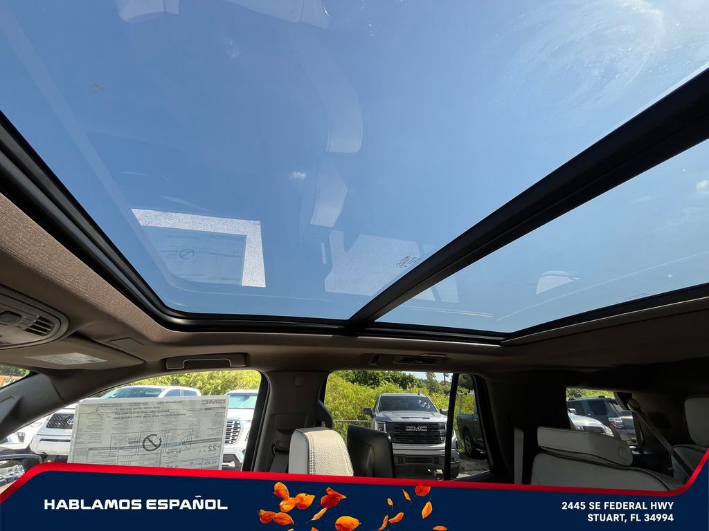 New 2026 GMC Yukon Denali w/ Denali Reserve Package AWD/4WD image 35
