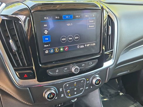 Used 2021 Chevrolet Traverse LT AWD/4WD image 20