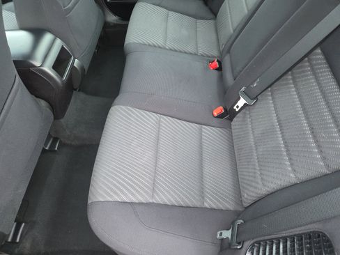 Used 2015 Toyota Camry LE image 22