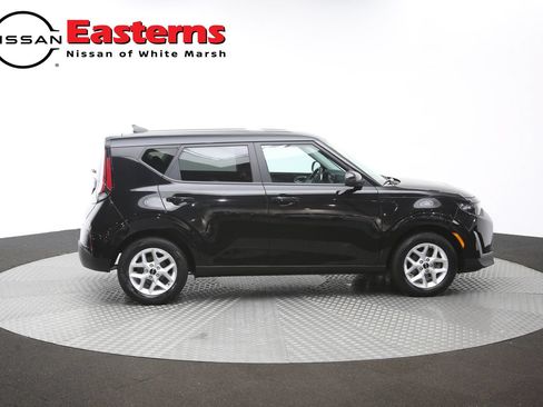 Used 2025 Kia Soul LX w/ LX Technology Package FWD image 43