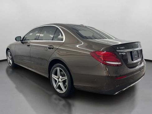 Used 2017 Mercedes-Benz E 300 image 7