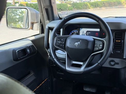 Used 2022 Ford Bronco Badlands AWD/4WD image 39