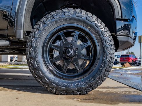 Used 2026 GMC Sierra 1500 AT4 w/ Technology Package image 12