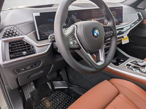 New 2026 BMW X5 xDrive40i w/ Off-Road Package AWD/4WD image 3