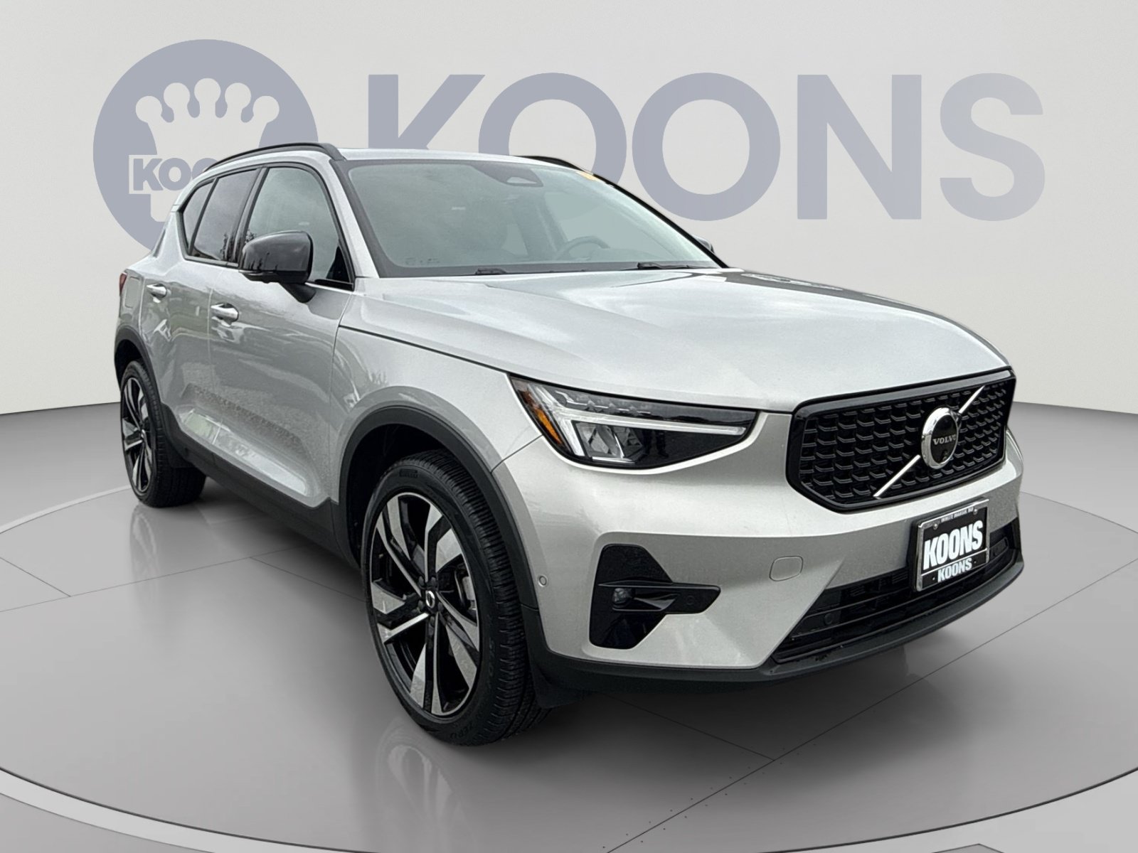 Used 2024 Volvo XC40 B5 Plus w/ Climate Package AWD/4WD image 10