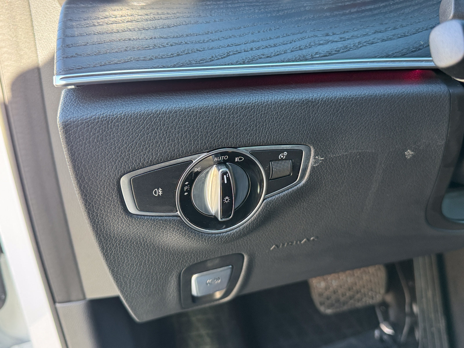 Used 2018 Mercedes-Benz E 300 image 18