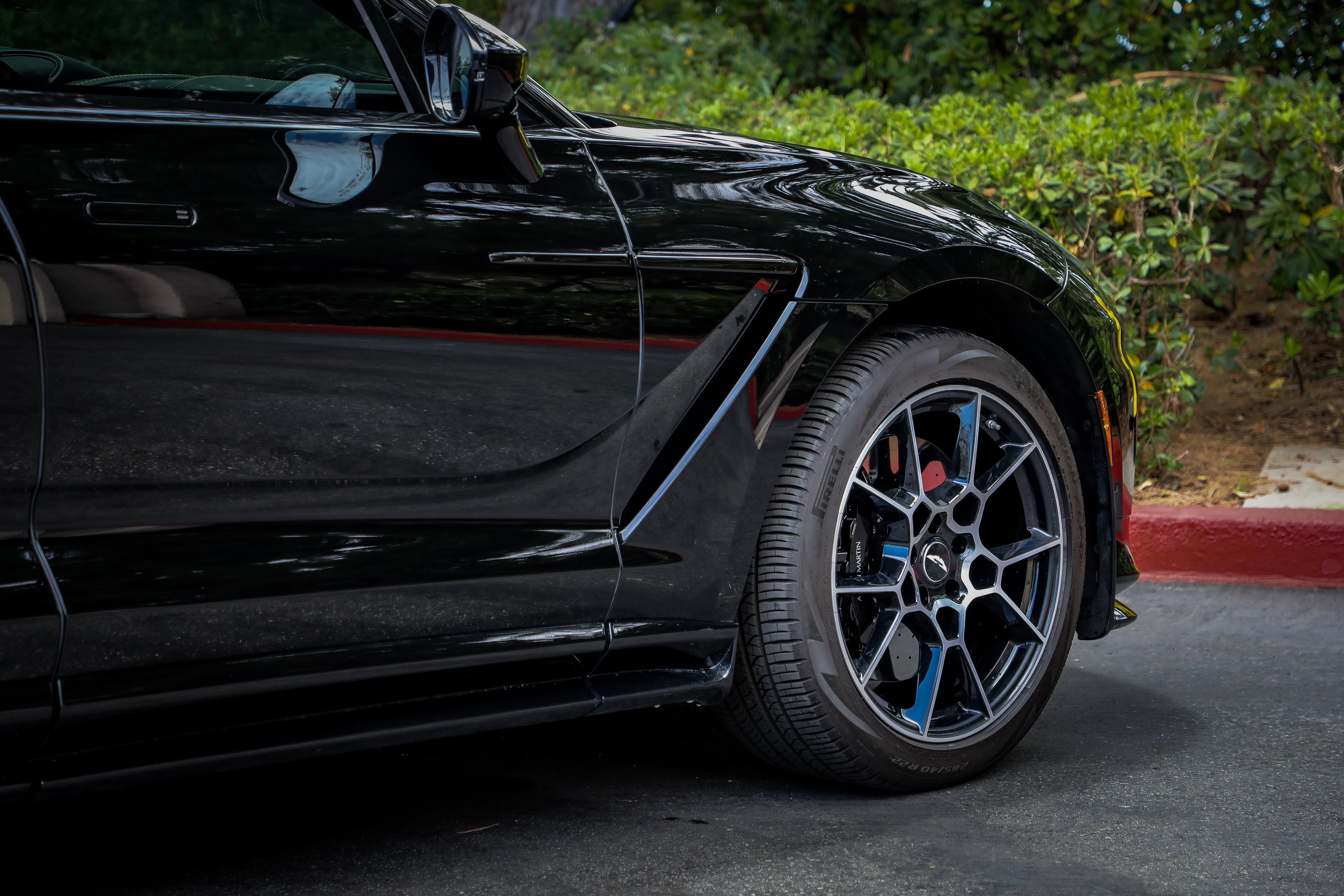 Used 2023 Aston Martin DBX 707 AWD/4WD image 8