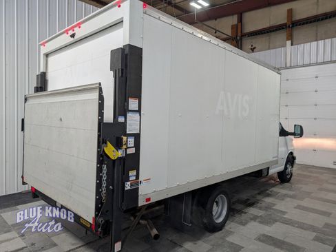 Used 2022 Chevrolet Express 3500 w/ Power Convenience Package image 4