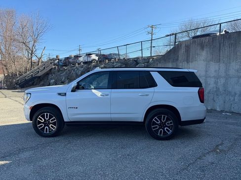 Used 2024 GMC Yukon AT4 w/ AT4 Premium Plus Package AWD/4WD image 2