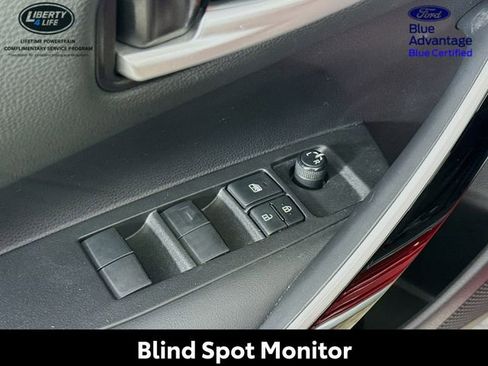 Used 2022 Toyota Corolla XSE image 17