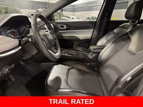 Used 2023 Jeep Compass Latitude w/ Convenience Group AWD/4WD image 18