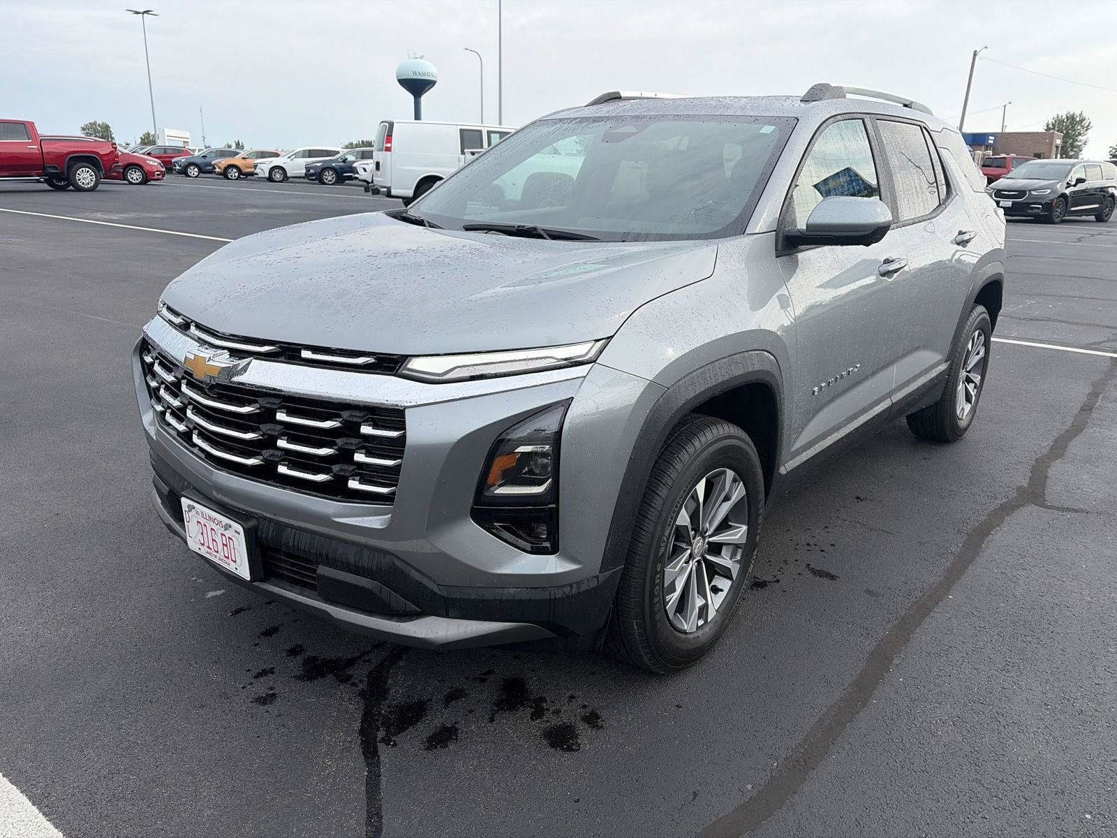 Used 2025 Chevrolet Equinox LT w/ Convenience Package II FWD image 9