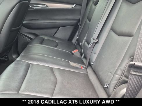 Used 2018 Cadillac XT5 Luxury w/ Driver Awareness Package AWD/4WD image 3