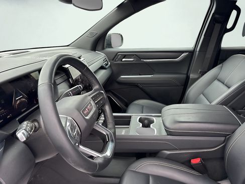 Used 2024 GMC Acadia Elevation w/ Luxury Package AWD/4WD image 26
