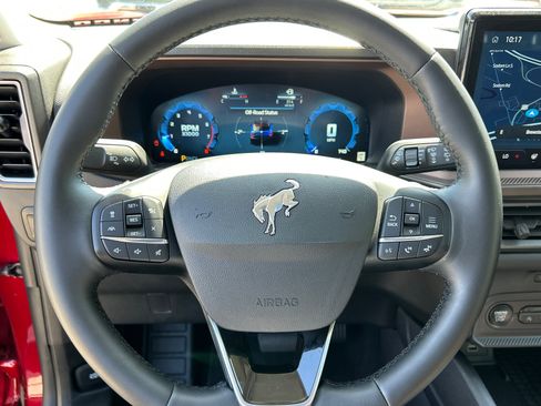 Certified 2025 Ford Bronco Sport Heritage AWD/4WD image 12