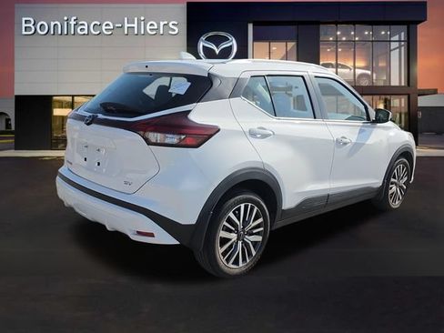 Used 2024 Nissan Kicks SV FWD image 4