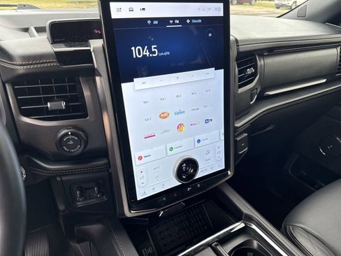 Used 2023 Ford Expedition Max Platinum image 21