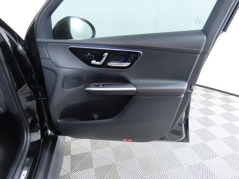 Certified 2025 Mercedes-Benz GLC 43 AMG 4MATIC image 25