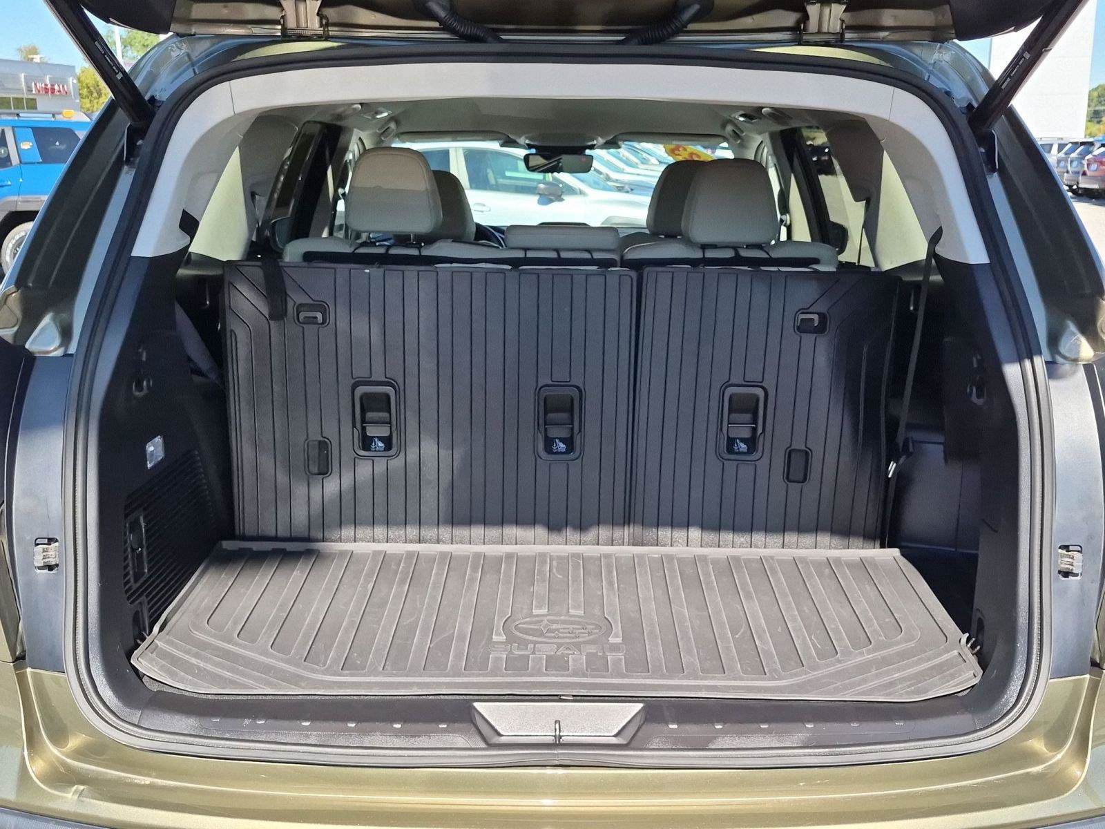 Used 2023 Subaru Ascent Limited AWD/4WD image 27