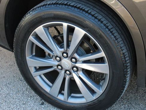 Used 2020 Cadillac XT6 Premium Luxury w/ Platinum Package AWD/4WD image 7