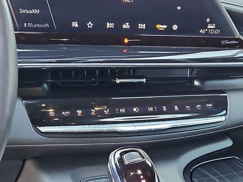 Certified 2023 Cadillac Escalade Sport w/ LPO, ONYX Package image 19