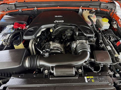 Used 2018 Jeep Wrangler Unlimited Rubicon image 29