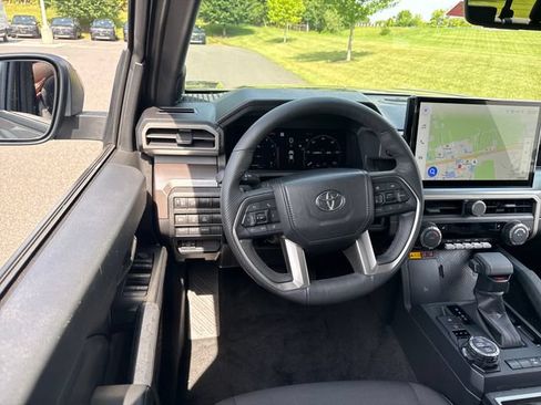 Certified 2024 Toyota Tacoma TRD Off-Road w/ TRD Off Road Upgrade Package AWD/4WD image 20