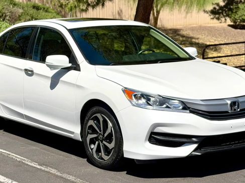Used 2017 Honda Accord EX-L image 1