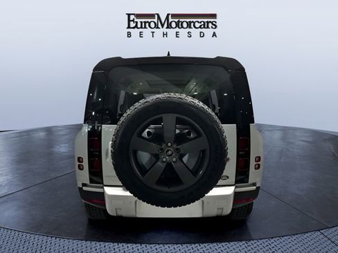 Used 2023 Land Rover Defender 110 SE AWD/4WD image 4